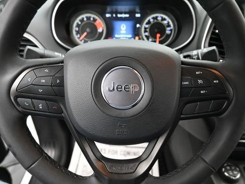 Used 2022 Jeep Cherokee Trailhawk w/ Sound & Nav Group image 14