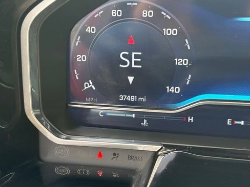 Used 2024 Chevrolet Silverado 1500 LT w/ Z71 Off-Road Package image 4