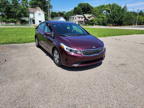 Used 2017 Kia Forte LX w/ LX Popular Package FWD image 1