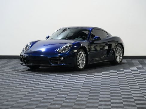 Used 2014 Porsche Cayman RWD image 3