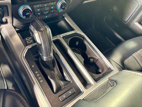 Used 2019 Ford F150 Platinum w/ Equipment Group 701A Luxury AWD/4WD image 18