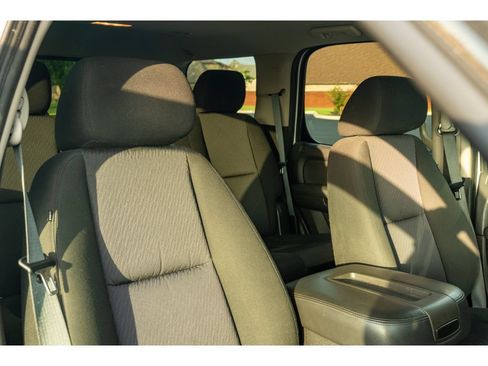 Used 2011 Chevrolet Tahoe LS RWD image 18