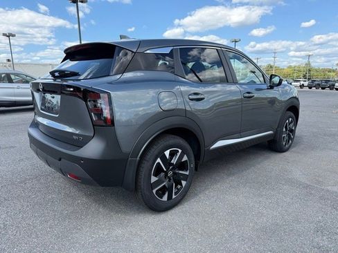 New 2025 Nissan Kicks SV image 5