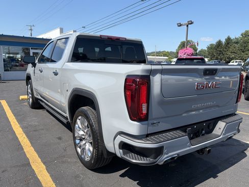 Used 2024 GMC Sierra 1500 Denali w/ Denali Reserve Package AWD/4WD image 3
