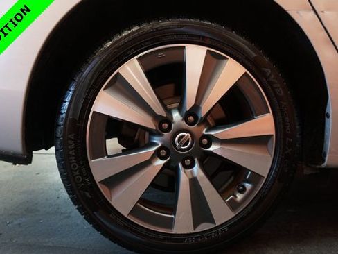 Certified 2019 Nissan Sentra SV w/ Special Edition Package image 81