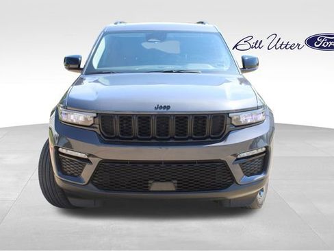 Used 2023 Jeep Grand Cherokee Limited w/ Black Appearance Package RWD image 2
