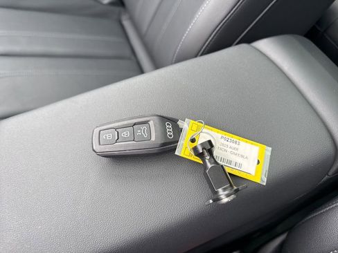 Used 2025 Audi Q6 e-tron Premium Plus w/ Premium Plus image 29