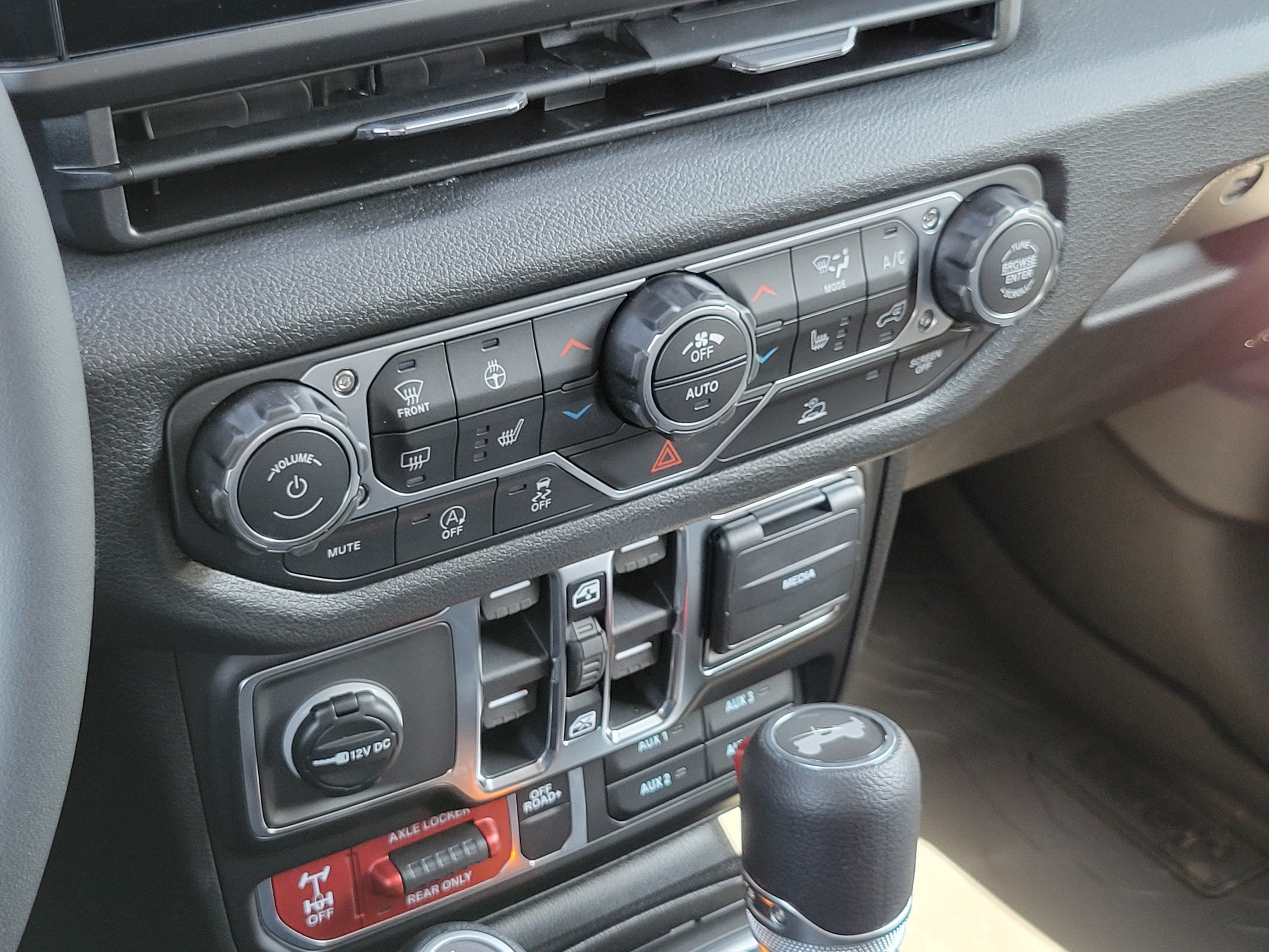New 2026 Jeep Wrangler Unlimited Sport AWD/4WD image 14