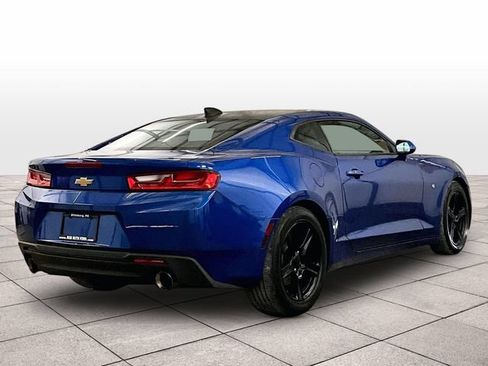Used 2016 Chevrolet Camaro LT RWD image 11