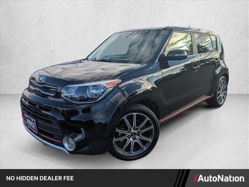 Used 2018 Kia Soul ! FWD image 1