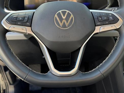 Used 2024 Volkswagen Taos S image 28