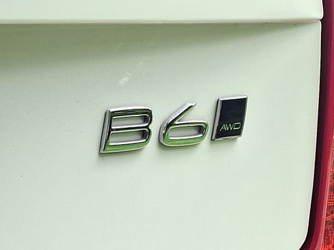 Used 2025 Volvo XC90 B6 Ultra AWD/4WD image 5