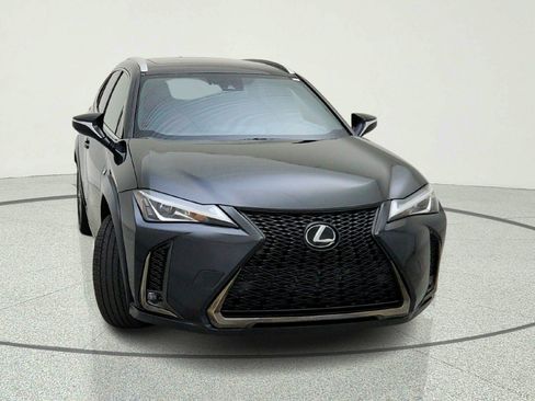 Used 2019 Lexus UX 200 F Sport w/ F Sport Premium Package FWD image 6