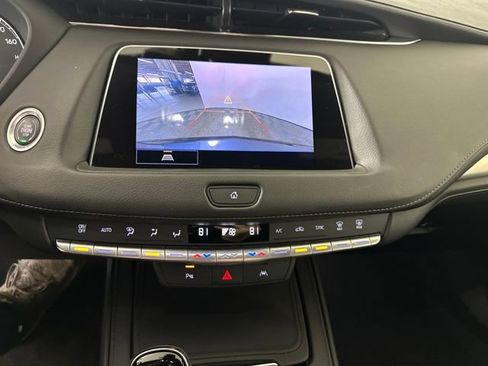 Used 2023 Cadillac XT4 Premium Luxury image 22