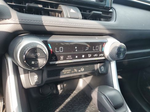 Used 2021 Toyota RAV4 XLE image 21