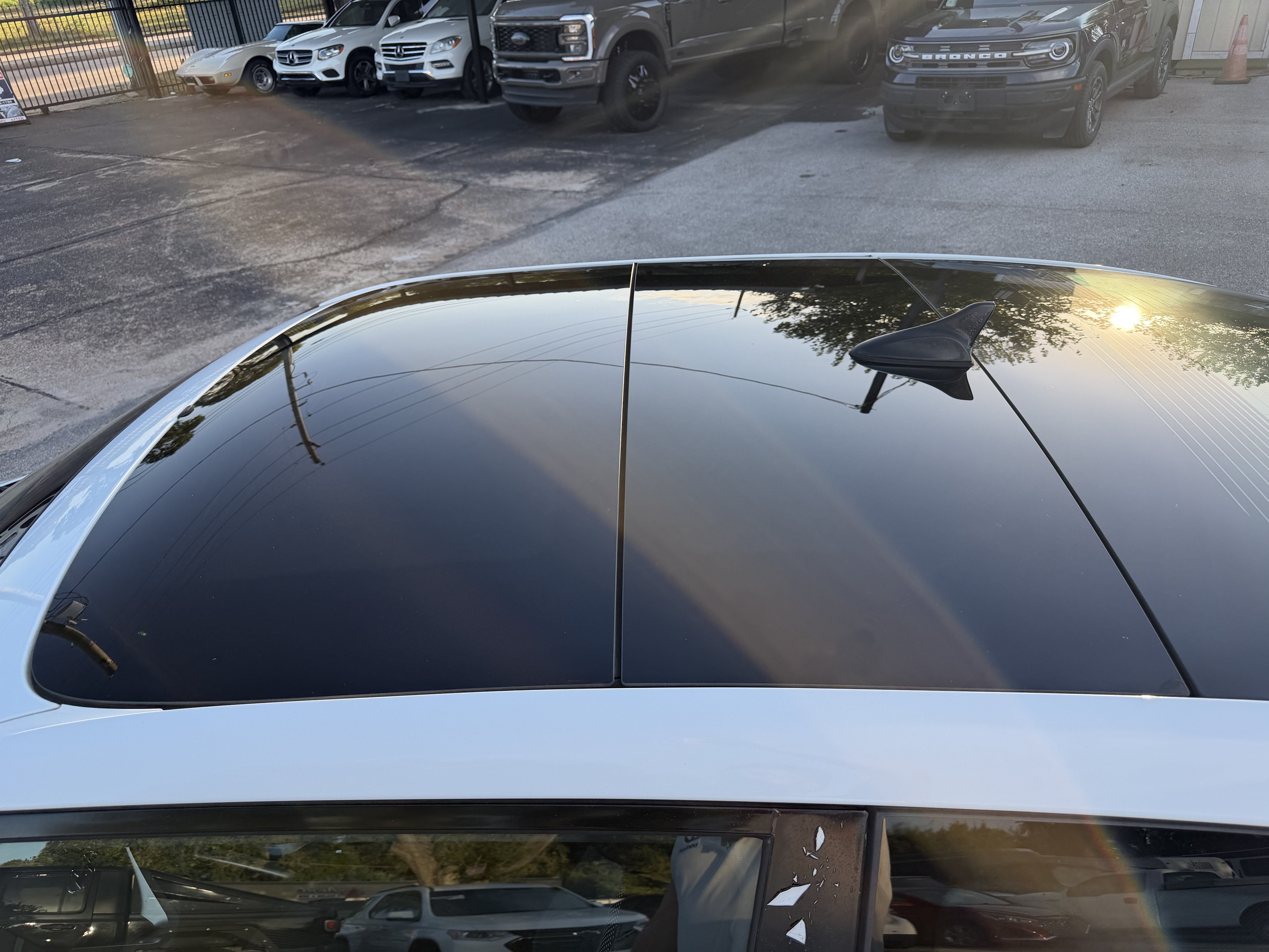 Used 2016 Hyundai Veloster w/ Option Group 02 FWD image 13