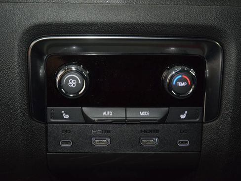 New 2026 Chevrolet Suburban Premier AWD/4WD image 45