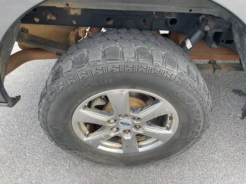 Used 2018 Ford F150 XLT w/ Equipment Group 301A Mid image 9