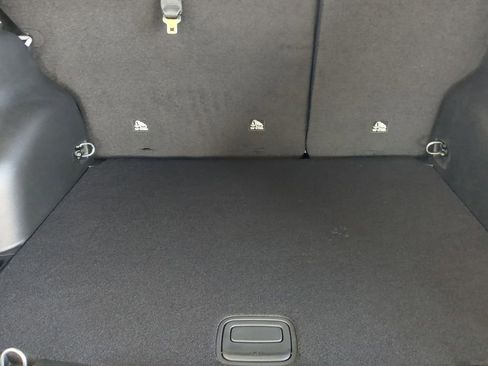 New 2026 Jeep Compass Latitude image 13