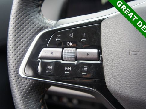 Used 2023 Nissan Ariya AWD image 16