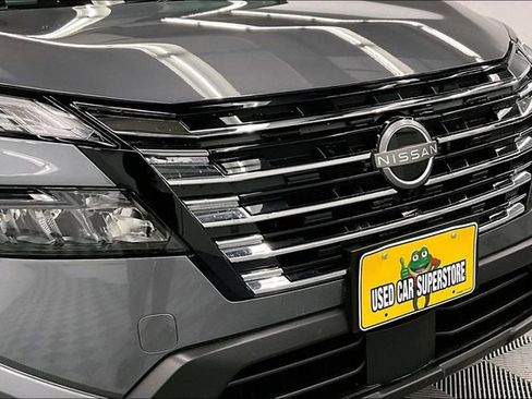 Used 2025 Nissan Rogue S image 28