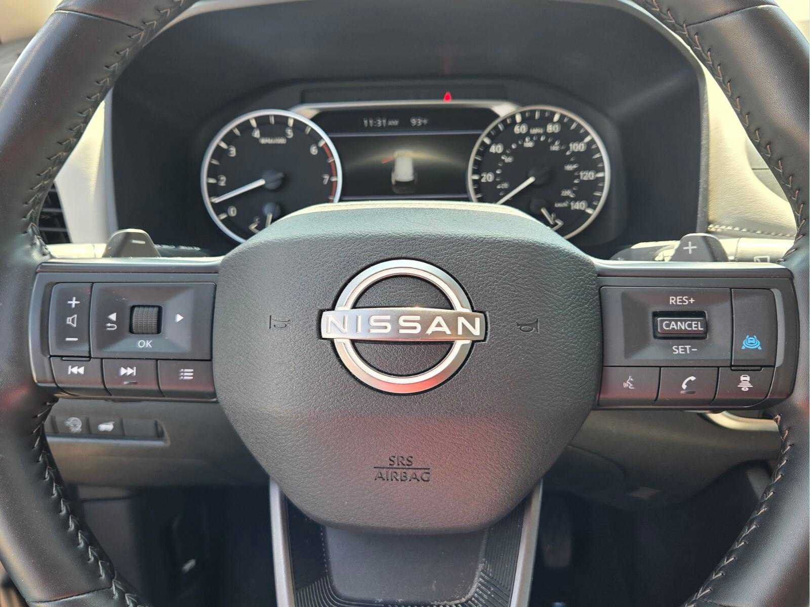 Used 2025 Nissan Rogue SV AWD/4WD image 26