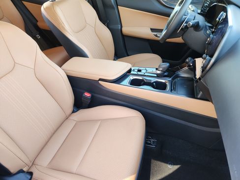 Used 2024 Lexus NX 250 FWD w/ Premium Package image 15