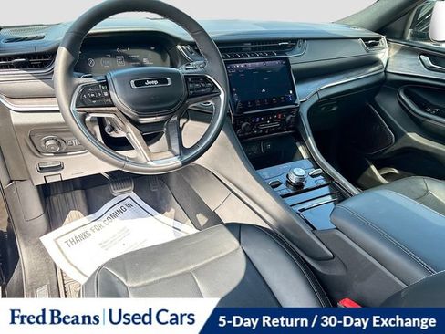 Used 2024 Jeep Grand Cherokee Overland AWD/4WD image 30