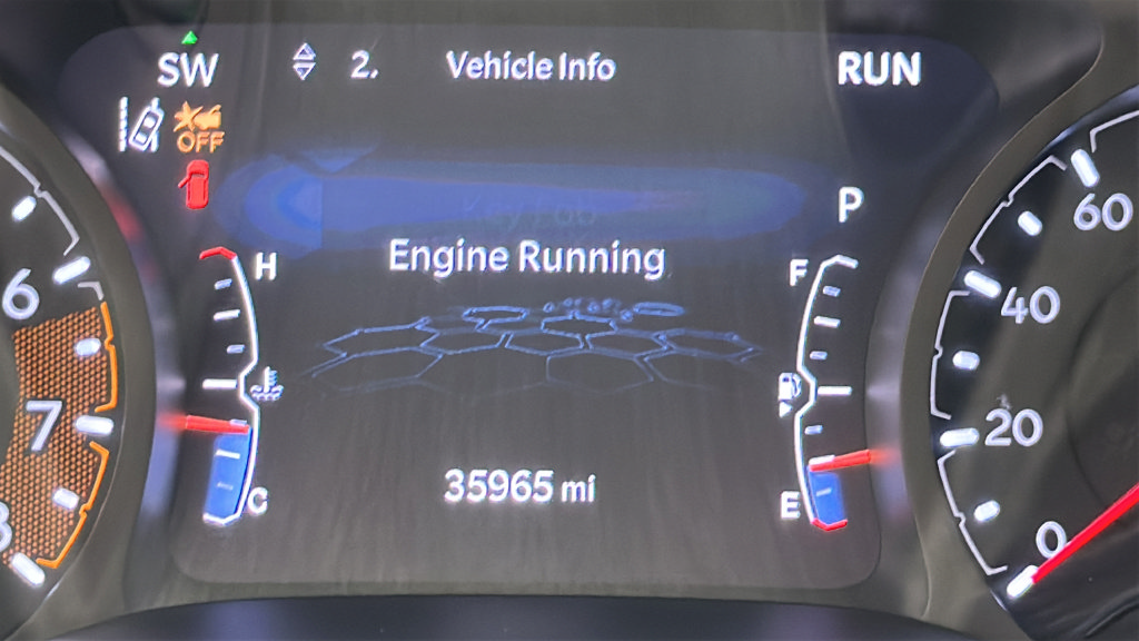 Used 2025 Jeep Compass Trailhawk AWD/4WD image 16