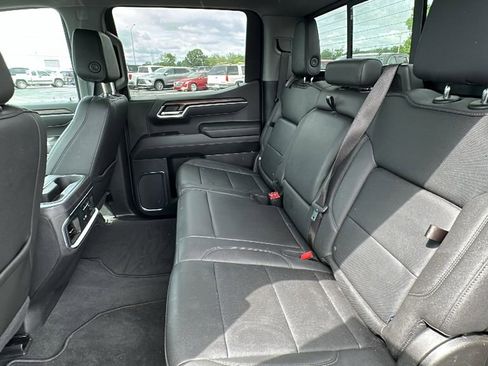 Used 2024 GMC Sierra 1500 SLT w/ SLT Premium Package AWD/4WD image 13