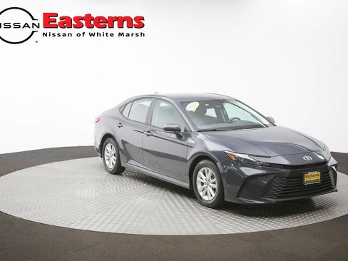 Used 2025 Toyota Camry LE FWD image 50
