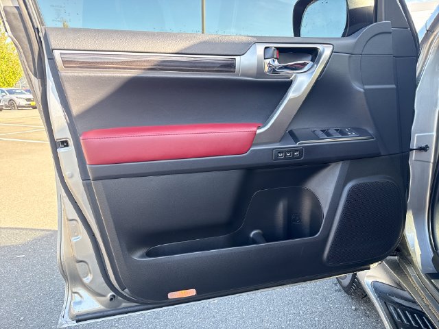 Used 2023 Lexus GX 460 Premium w/ Premium Package AWD/4WD image 18
