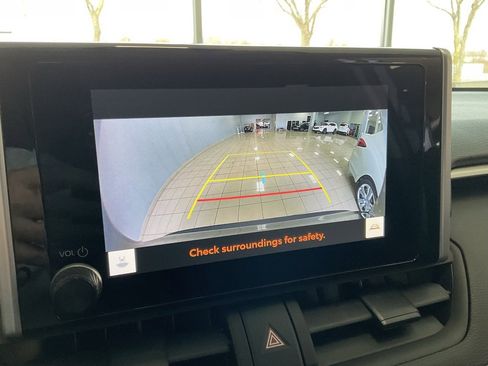 Used 2024 Toyota RAV4 XLE image 17