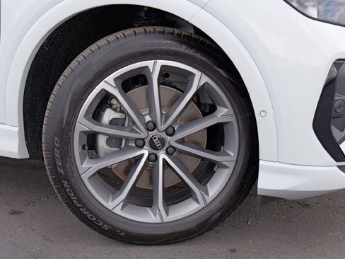 New 2026 Audi Q4 e-tron Premium Plus image 2