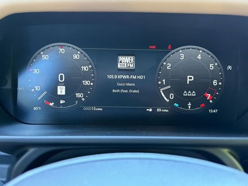 New 2026 Land Rover Defender 110 X-Dynamic SE image 19