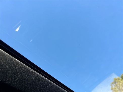 Used 2022 Ford Explorer ST-Line w/ Class IV Trailer Tow Package image 26