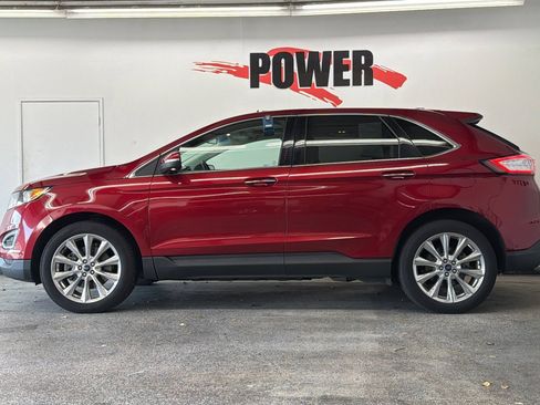 Used 2018 Ford Edge Titanium w/ Equipment Group 302A AWD/4WD image 6
