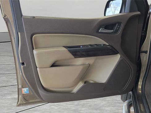 Used 2016 GMC Canyon SLE w/ SLE Convenience Package image 25