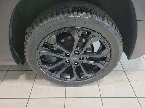 Used 2020 GMC Terrain SLE w/ Driver Convenience Package image 56