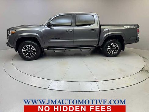 Used 2021 Toyota Tacoma TRD Sport w/ Technology Package AWD/4WD image 2