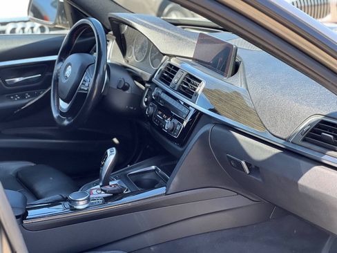 Used 2018 BMW 330e RWD image 18