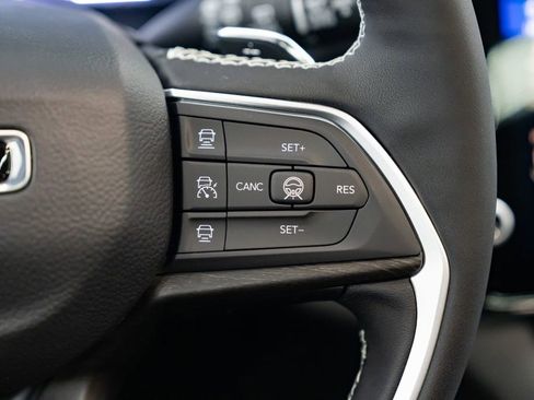 New 2026 Jeep Grand Cherokee Limited AWD/4WD image 16