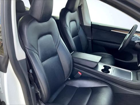 Used 2023 Tesla Model Y Long Range AWD/4WD image 14