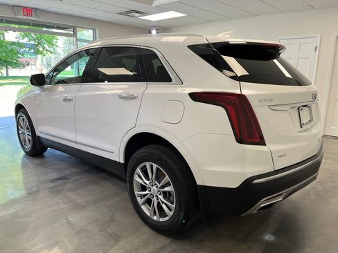 Certified 2023 Cadillac XT5 Premium Luxury AWD/4WD image 3