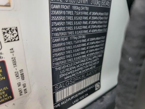 Used 2020 Land Rover Range Rover HSE image 27