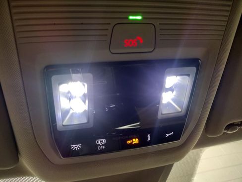 New 2026 Volkswagen Atlas SE image 31