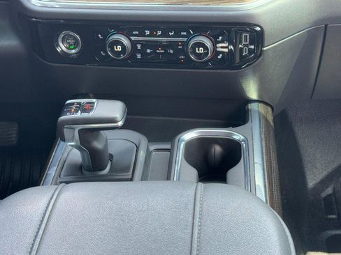 Used 2023 Chevrolet Silverado 1500 LT AWD/4WD image 14