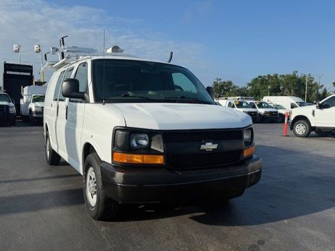 Used 2013 Chevrolet Express 2500 image 4