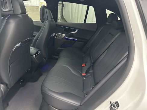 Used 2026 Mercedes-Benz EQE 320 4MATIC SUV image 23