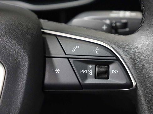 Certified 2025 Audi Q3 2.0T Premium w/ Black Optic Sport Package image 25